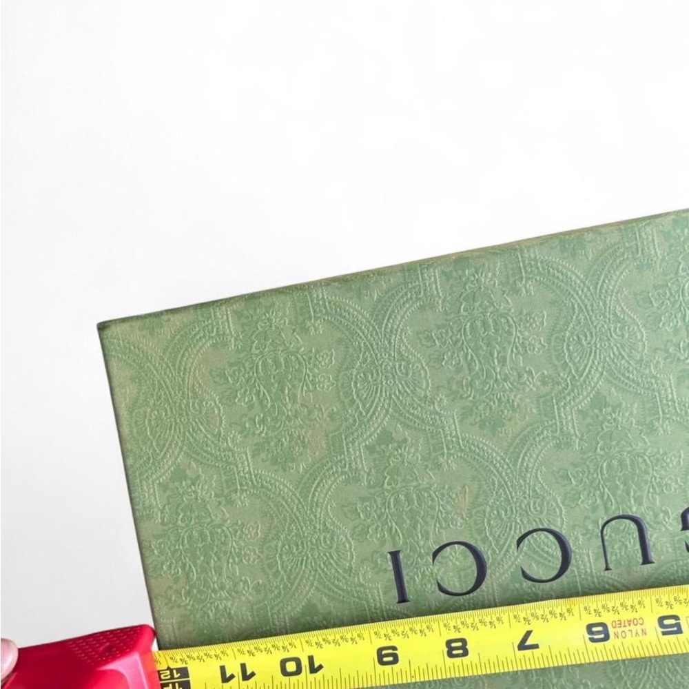 Gucci Green Patterned Emptybox With Pink Ribbon - image 4